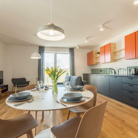 D&P Apartments Angielska Grobla กดัญสก์ ภายนอก รูปภาพ